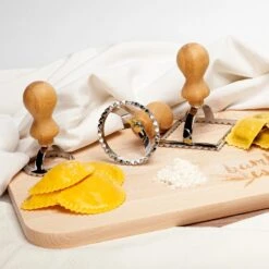 Ravioli Ausstecher 3er Set 3 Größen Rund & Eckig Metall Bambus 11 Ravioli Ausstecher 3er Set 3 Größen Rund & Eckig Metall Bambus -Geschäft Für Haushalts- Und Küchenbedarf 10038035 yy 0003 logo