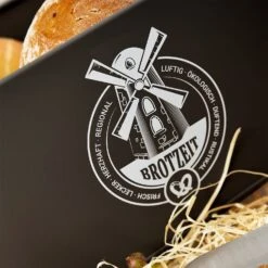 Stigby 2-in-1 Brotkasten Mit Schneidebrett Metallblech Bambus 12 Stigby 2-in-1 Brotkasten Mit Schneidebrett Metallblech Bambus -Geschäft Für Haushalts- Und Küchenbedarf 10038084 yy 0004 logo