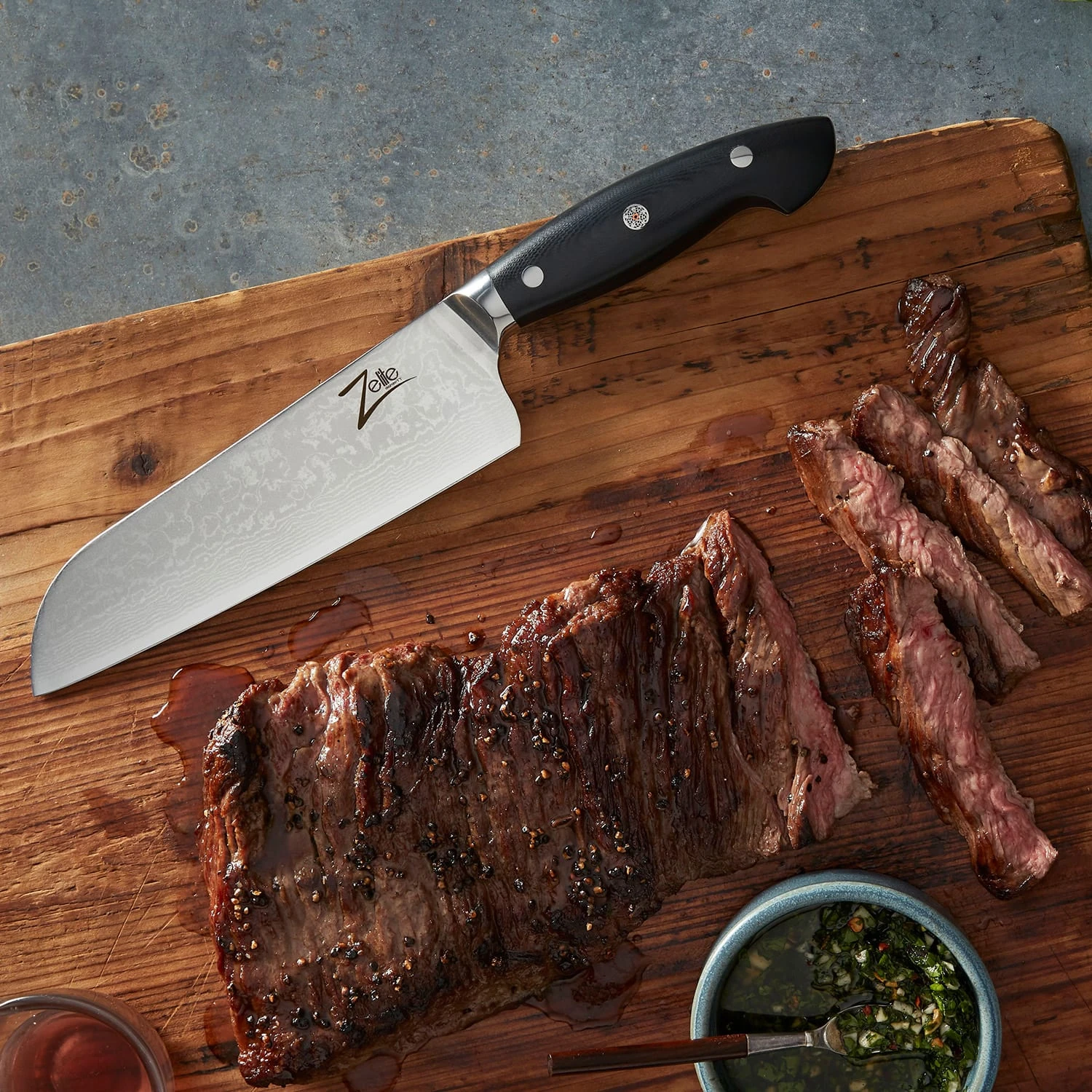 Executive-Plus Serie 7" Santokumesser 61 HRC Damaszenerstahl 7 Executive-Plus Serie 7" Santokumesser 61 HRC Damaszenerstahl – Bild 5